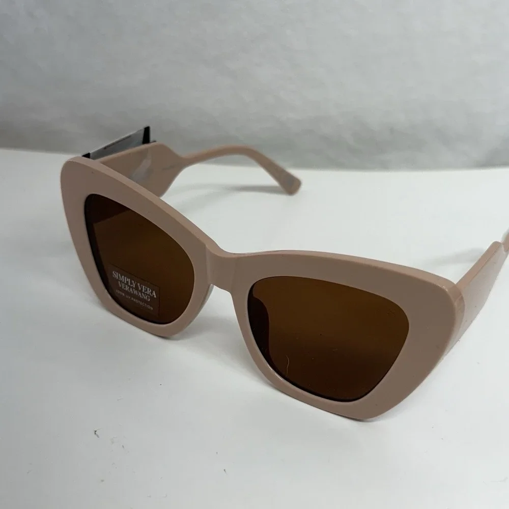 Stylish SimplyVera Vera Wang Pink Cat Eyes Chunky Frame Sunglasses